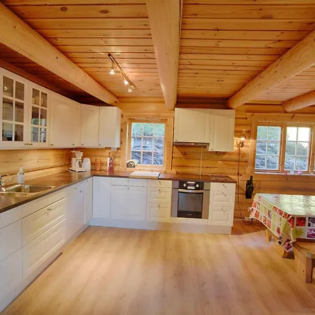 Holiday home Large Retreat Perfect For Family Gatherings Beitostolen