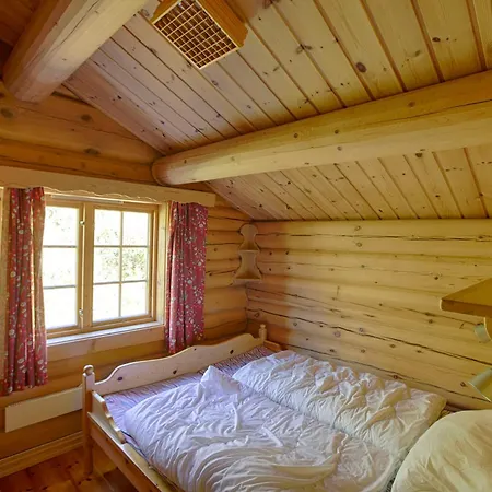 Large Retreat Perfect For Family Gatherings