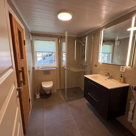 Large Retreat, Perfect For Family Gatherings